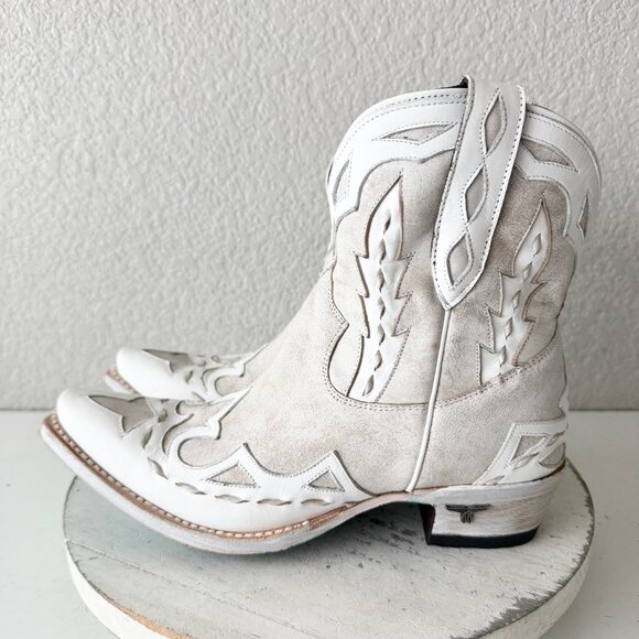 Lane CHASE THE WIND Womens Cowboy Bootie 8.5 Western Short White Cowgirl Boots - Picture 4 of 11